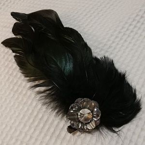 NEW Unique Feather Hair Clip or Brooch Flapper Mae West Roaring 20s Gatsby Gypsy